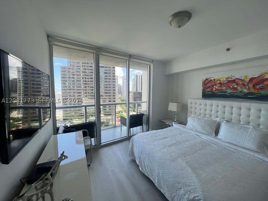 2+1 Condo — 485 Brickell Ave #2109, Miami, FL 33131