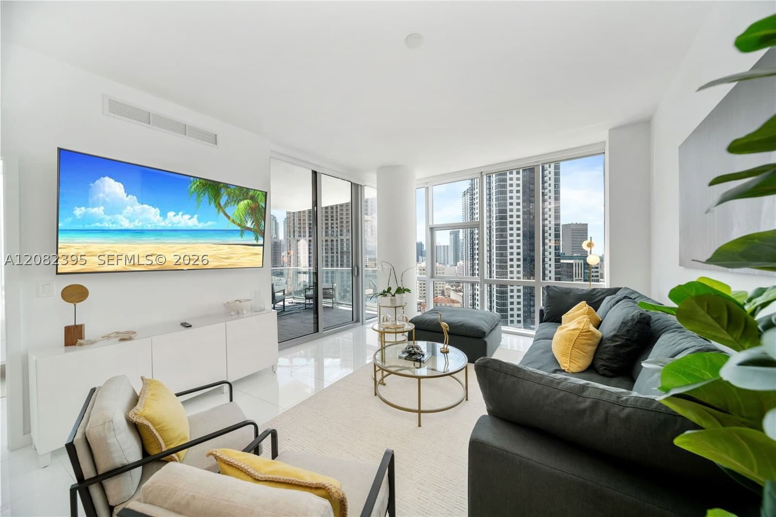 3+1 Condo — 851 1st Ave #2011, Miami, FL 33132