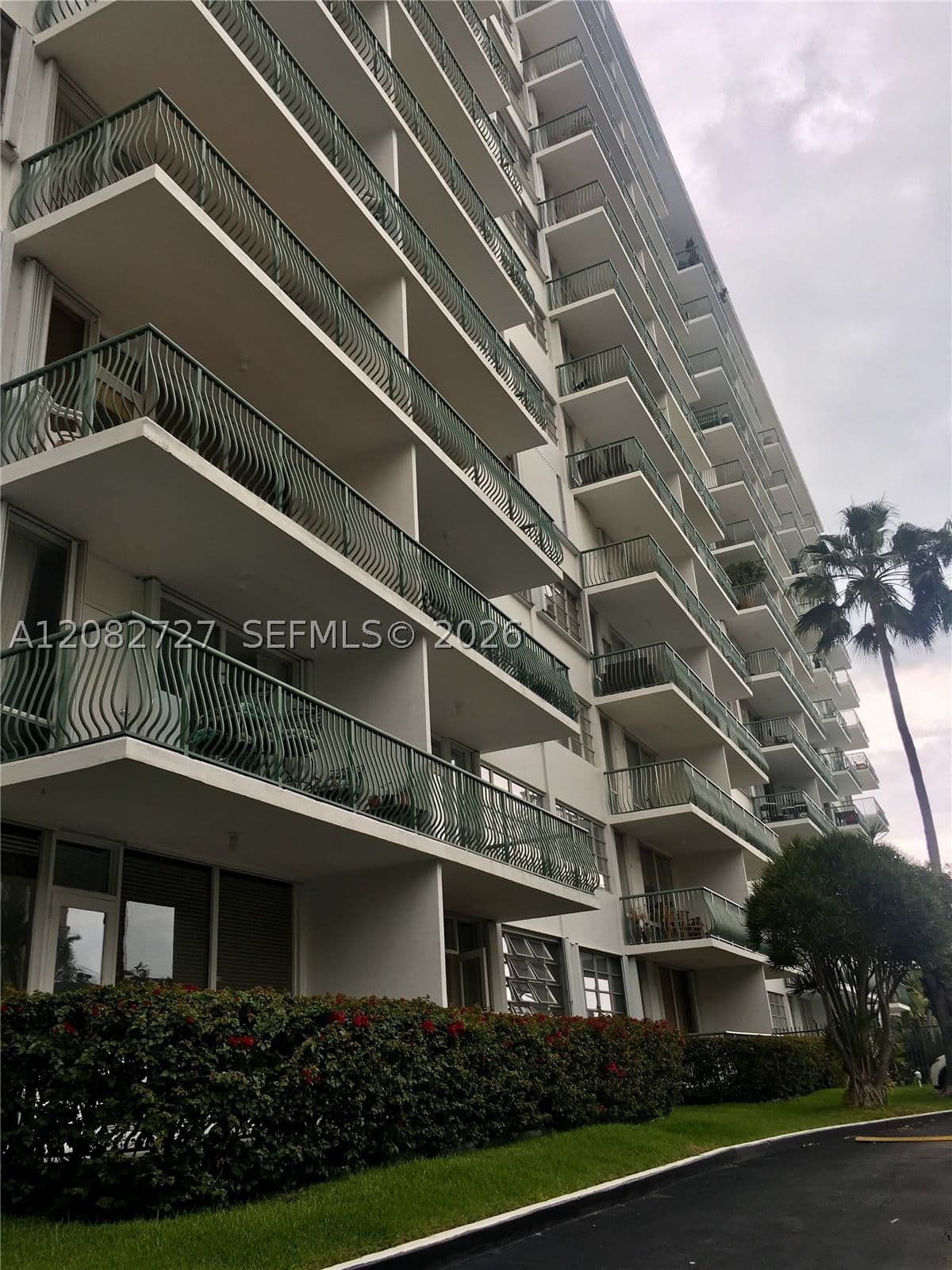 1+1 Condo — 1408 Brickell Bay Dr #912, Miami, FL 33131