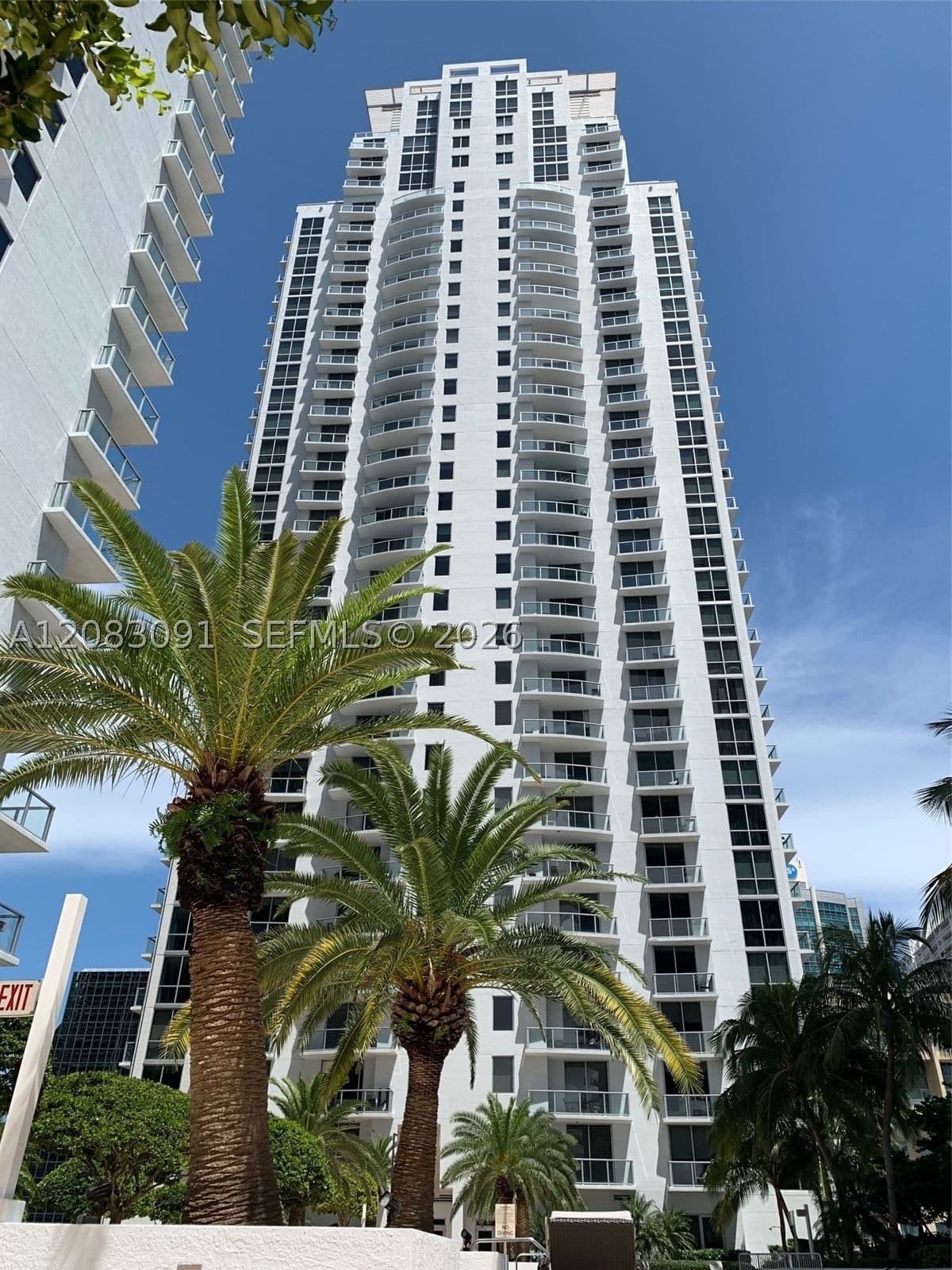 1+1 Condo — 1060 Brickell Ave #1713, Miami, FL 33131
