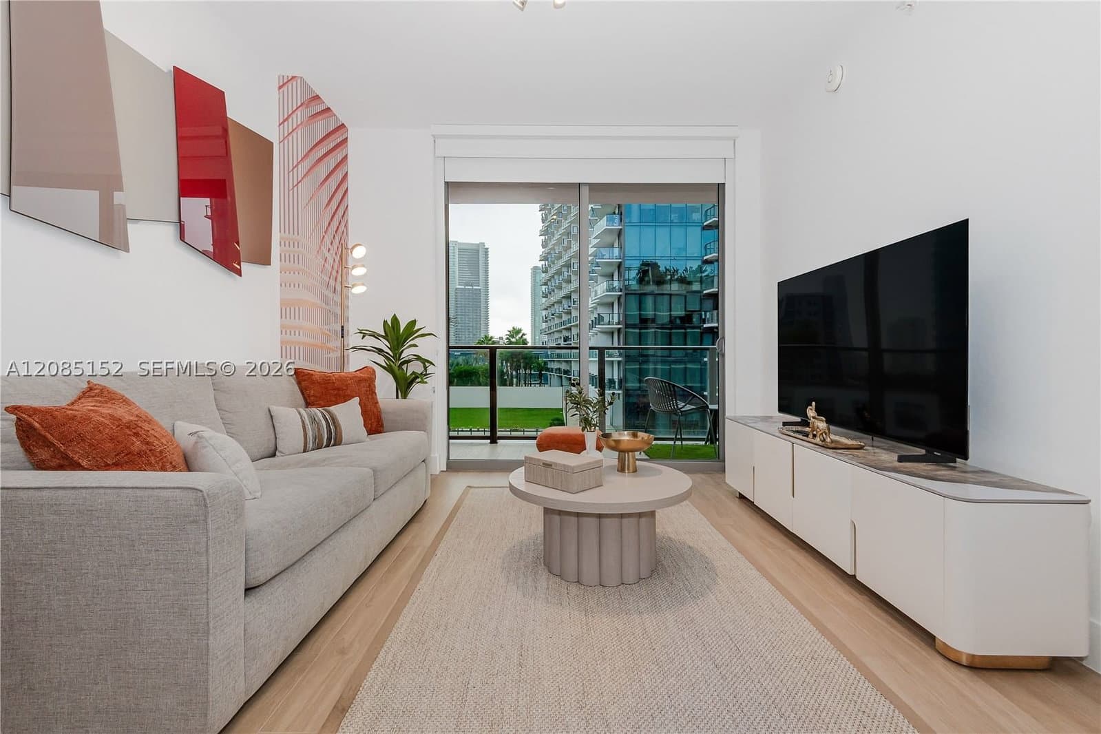 1+1 Condo — 90 32nd St #808, Miami, FL 33127