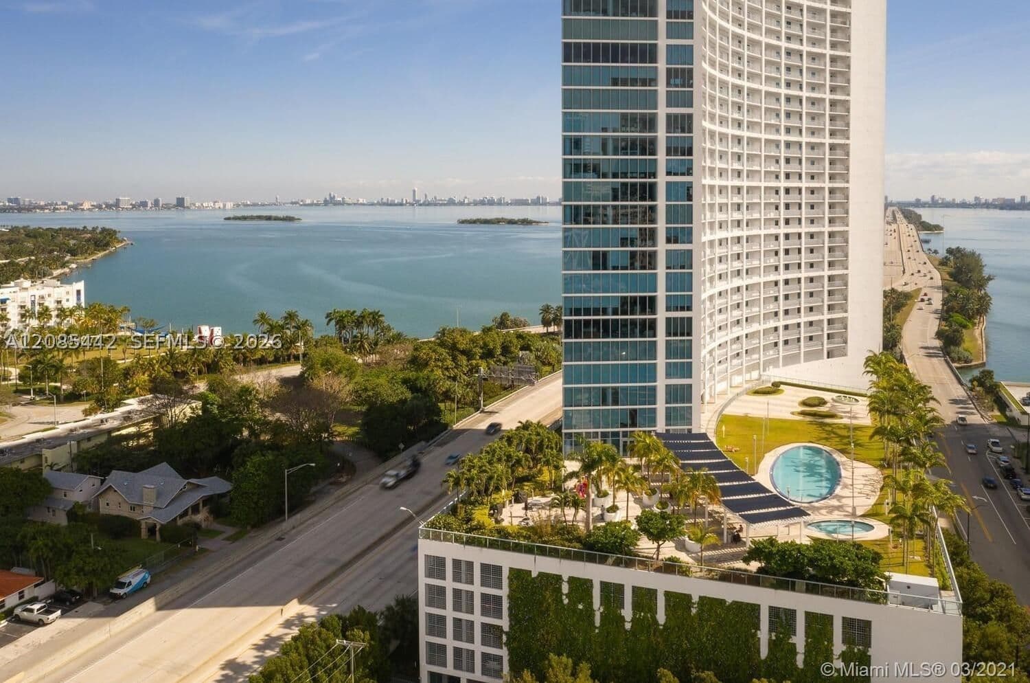 2+1 Condo — 601 36th St #806, Miami, FL 33137