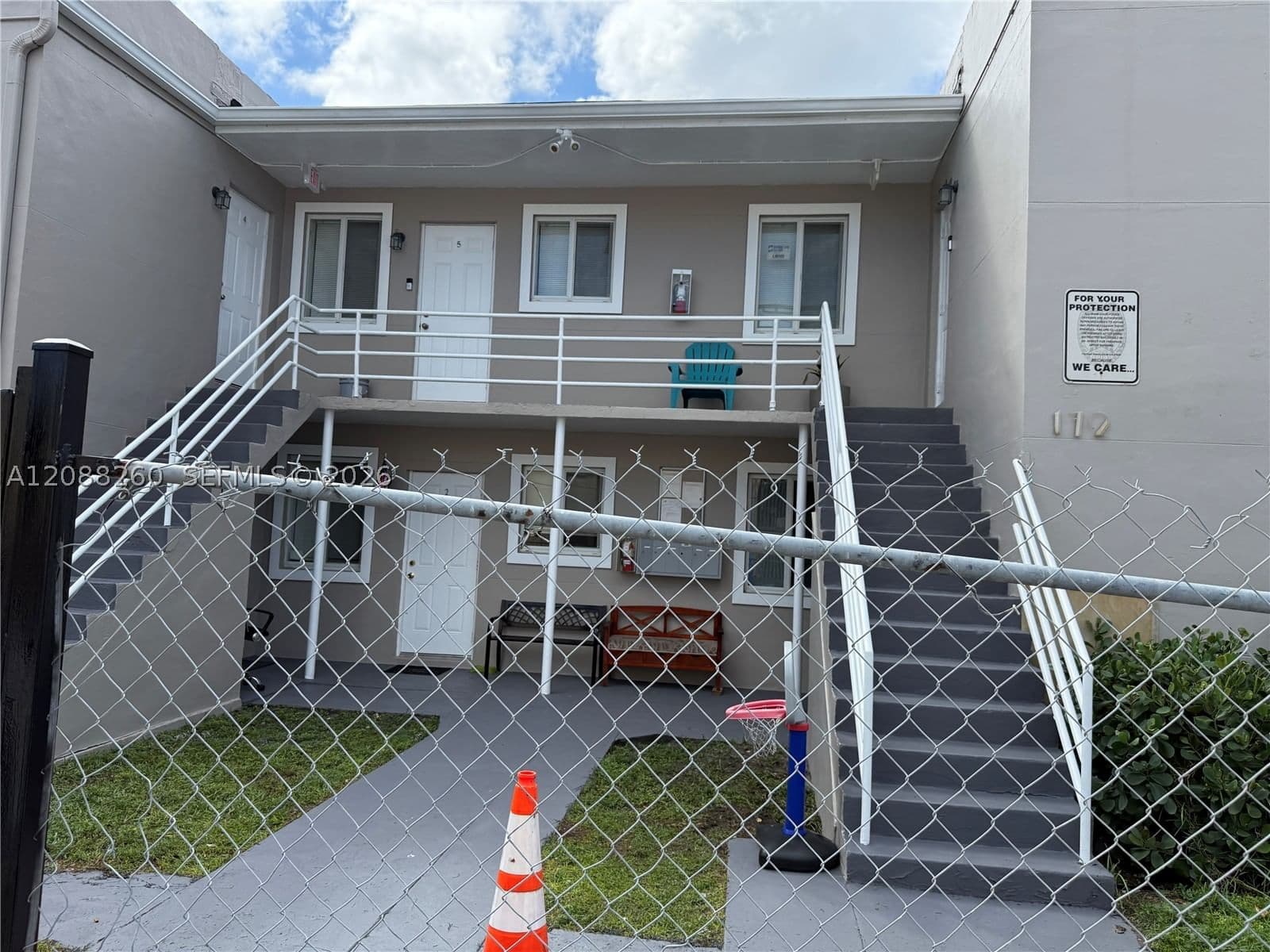 1+1 Mülk — 172 12th St #1, Miami, FL 33136