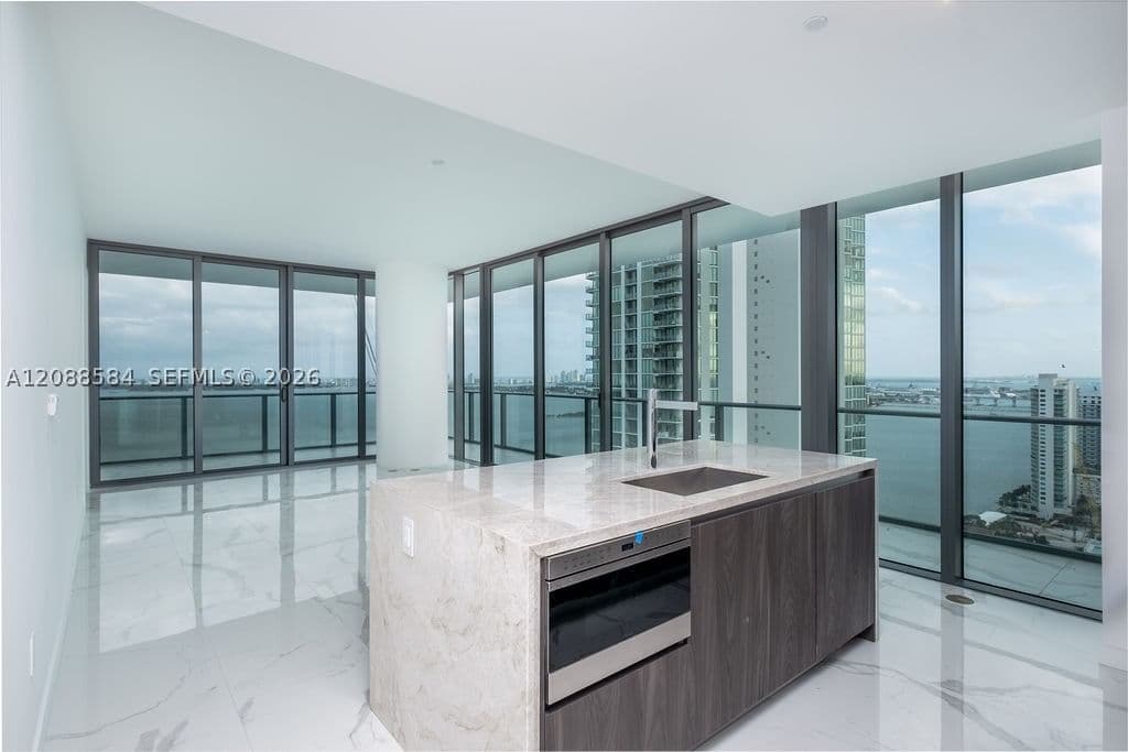 4+1 Condo — 480 31 St #3101, Miami, FL 33137