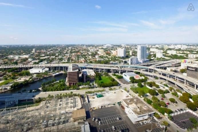 2+1 Condo — 90 3rd St #3807, Miami, FL 33130