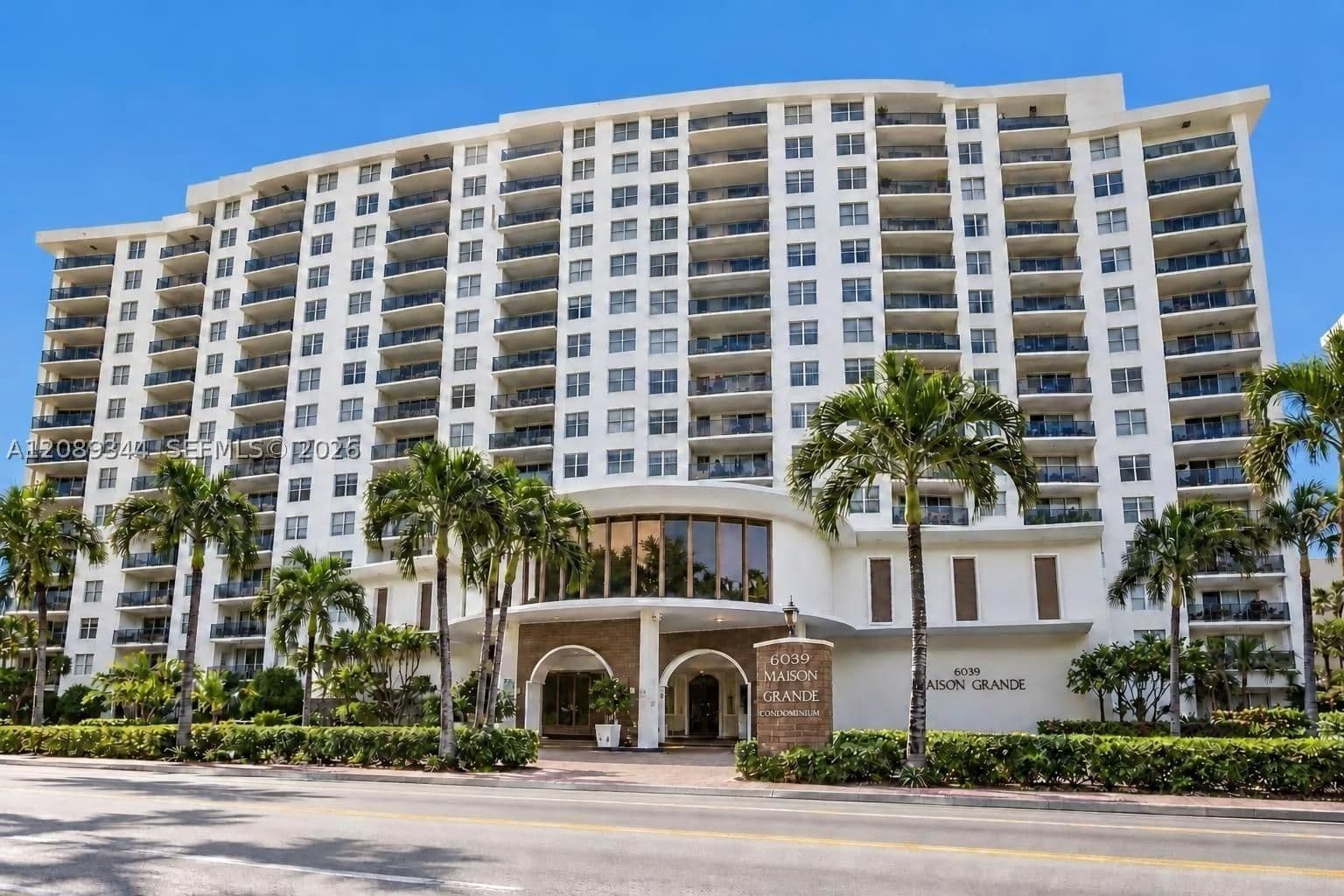 2+1 Condo — 6039 Collins Ave #407, Miami Beach, FL 33140