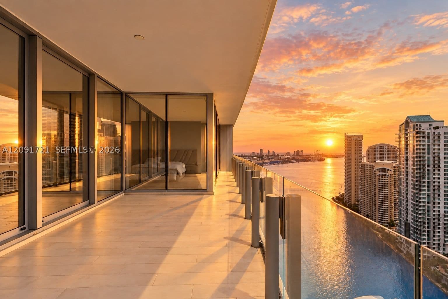 4+1 Condo — 300 Biscayne Boulevard Way #3304C, Miami, FL 33131