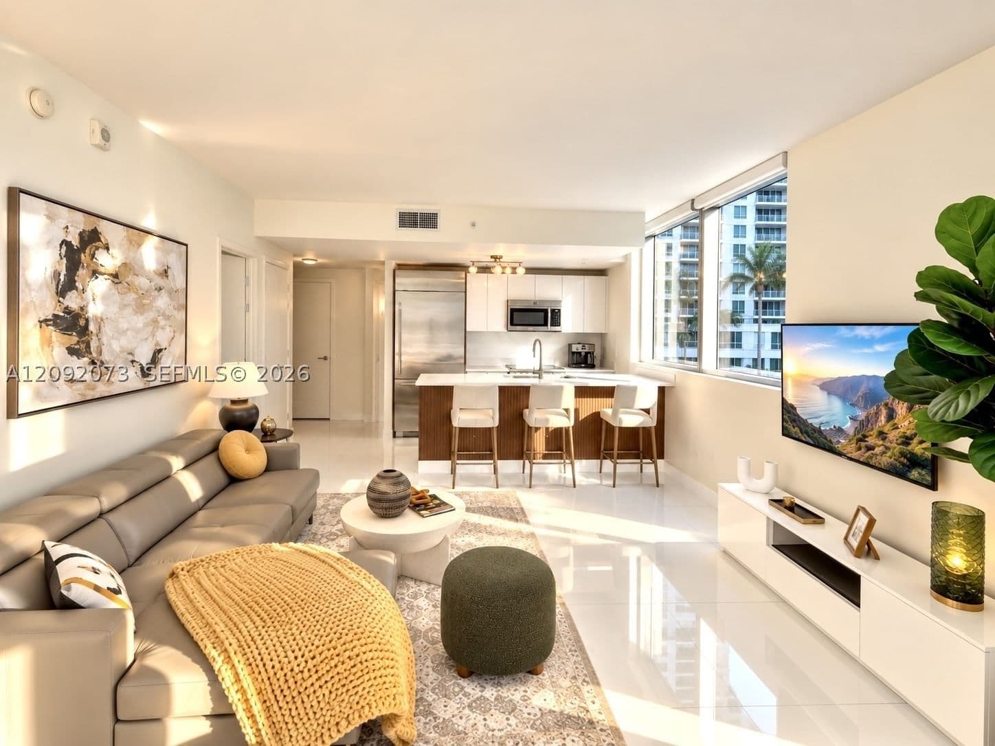 1-bedroom Condo — 1300 Brickell Bay Dr #801, Miami, FL 33131