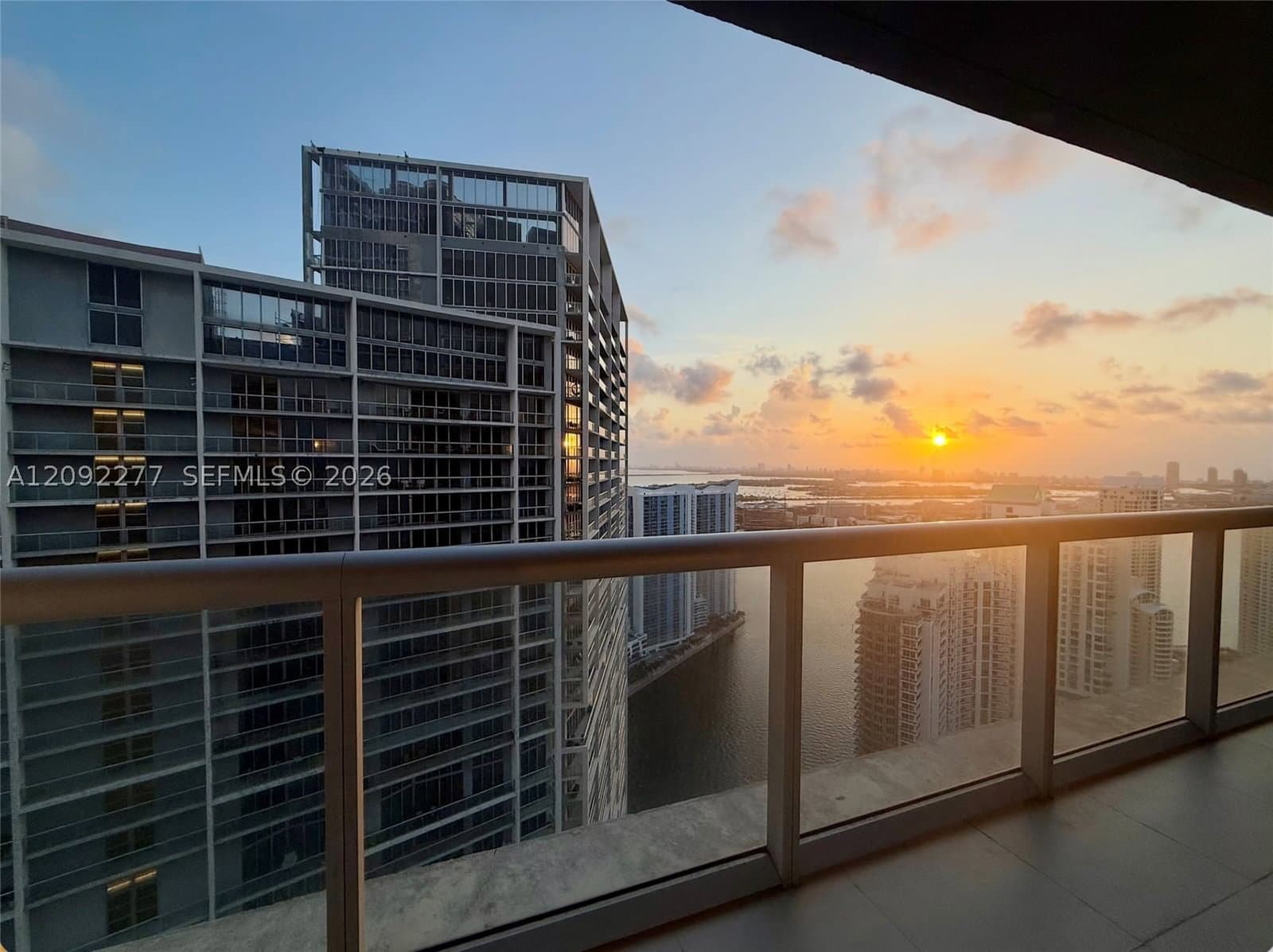 1+1 Condo — 495 Brickell Ave #5106, Miami, FL 33131