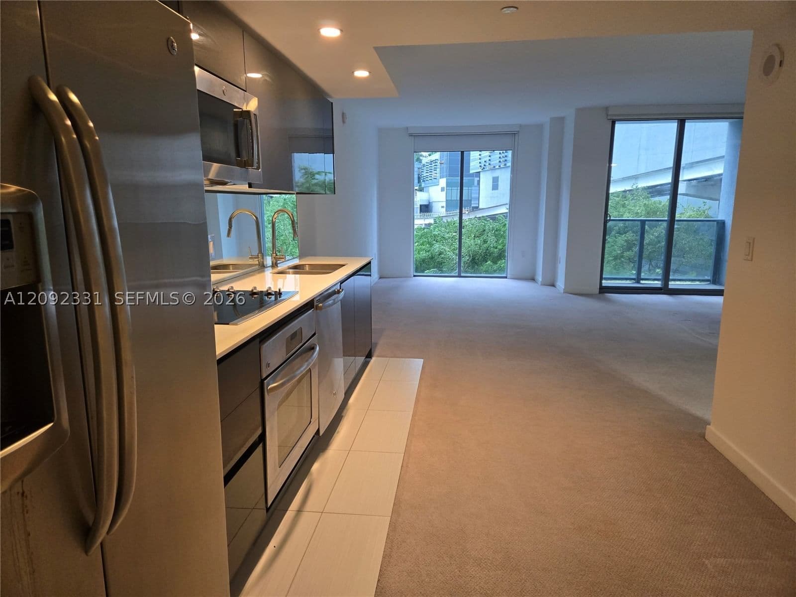 Condo — 31 6th St #503, Miami, FL 33131