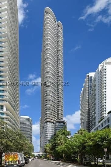 BRICKELL FLATIRON CONDO — ilan fotoğrafı