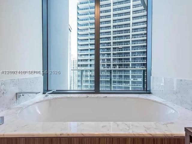 BRICKELL FLATIRON CONDO — ilan fotoğrafı