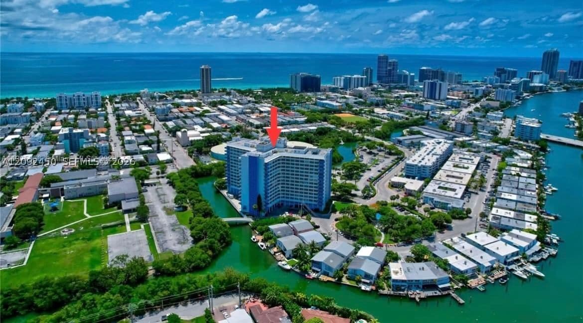 2+1 Condo — 7441 Wayne Ave #6L, Miami Beach, FL 33141