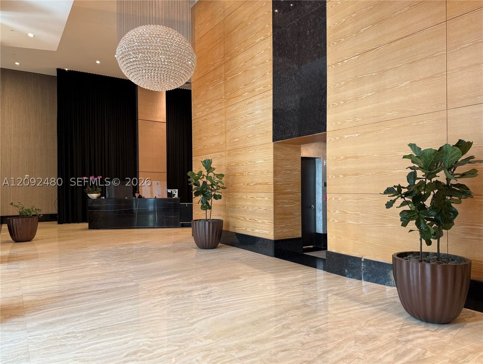 2+1 Condo — Miami, FL 33131