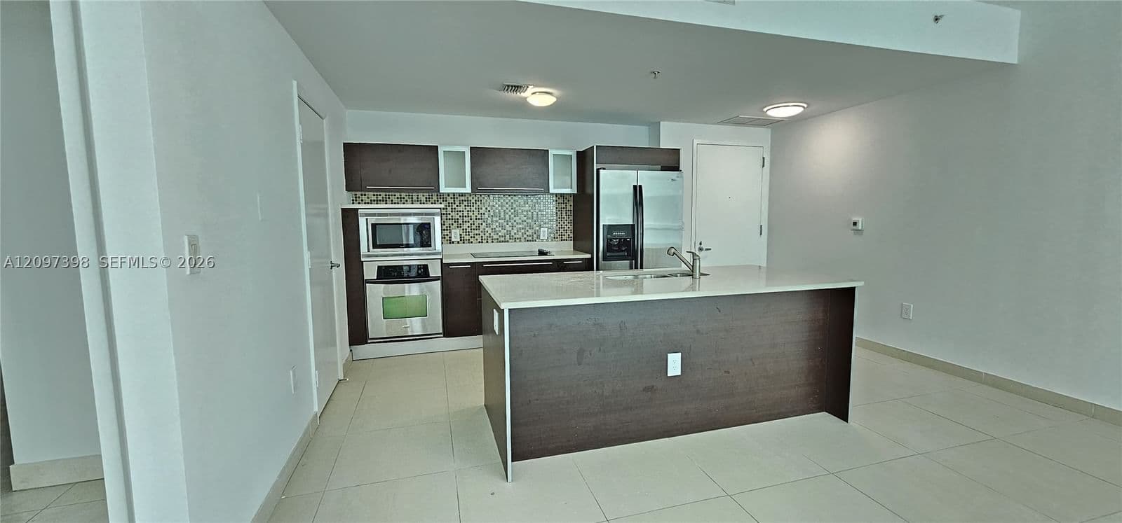 1+1 Condo — 1900 Bayshore Dr #3317, Miami, FL 33132
