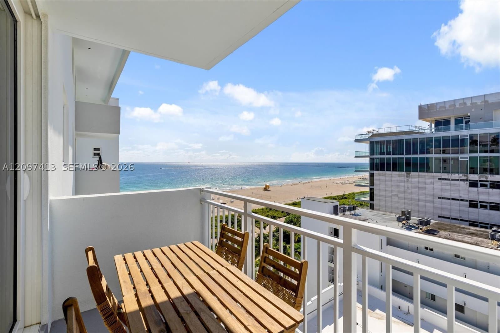 1-bedroom Condo — 345 Ocean Dr #1012, Miami Beach, FL 33139