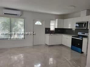2-bedroom Apartment — 1725 Calais Dr #3, Miami Beach, FL 33141