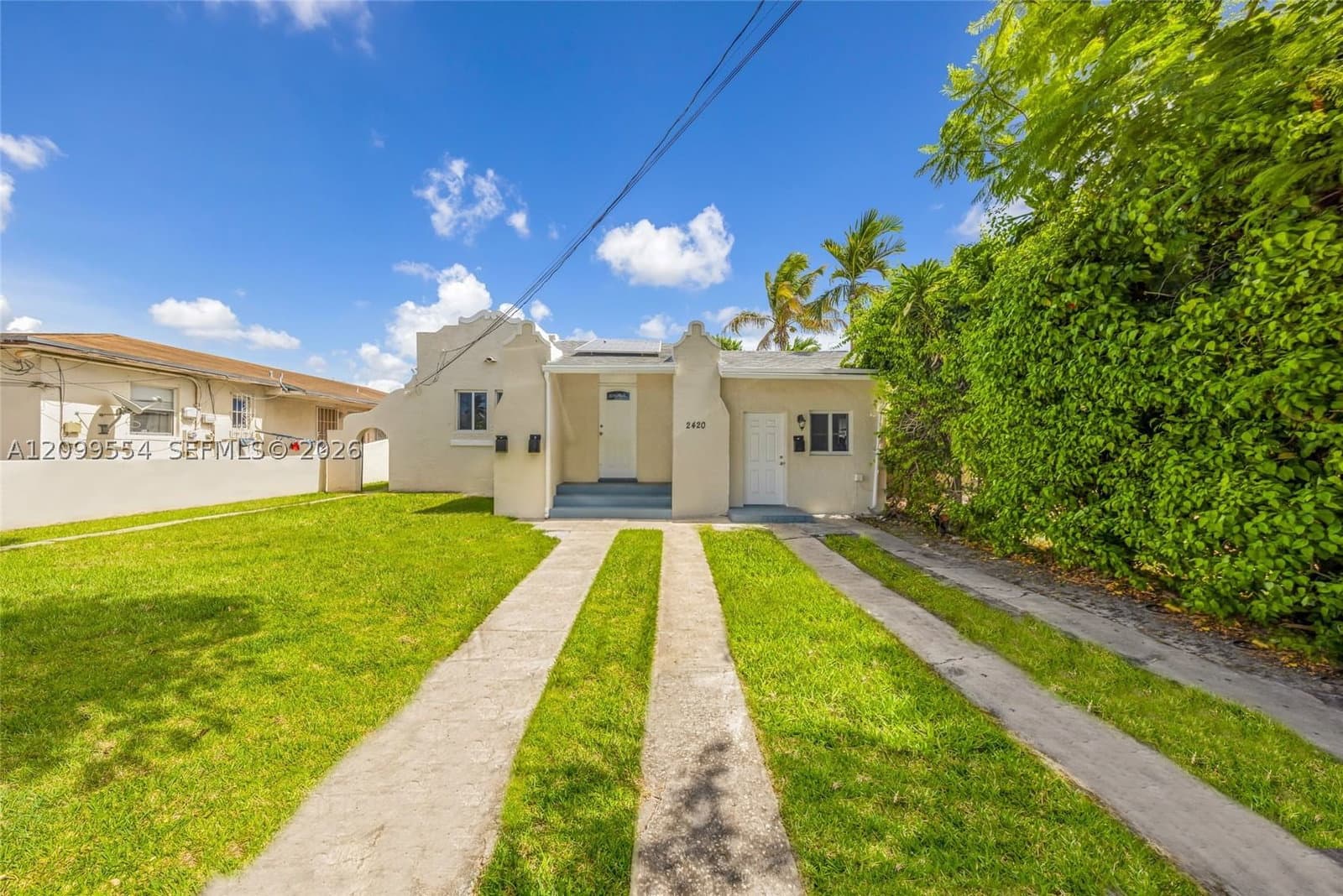 Mülk — 2420 34th St, Miami, FL 33142