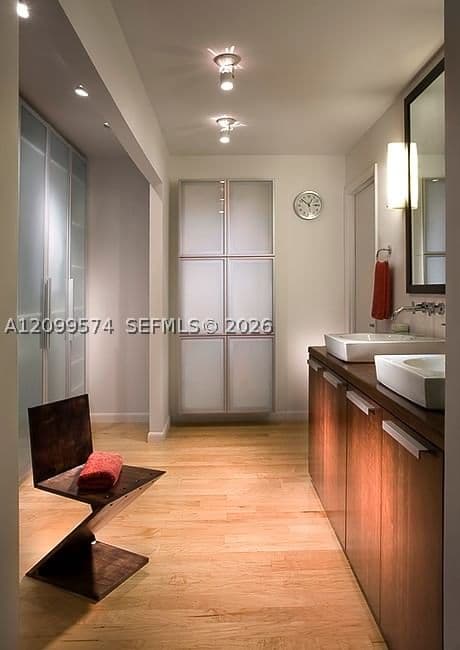 2+1 Condo — 1450 Brickell Bay Dr #1215, Miami, FL 33131