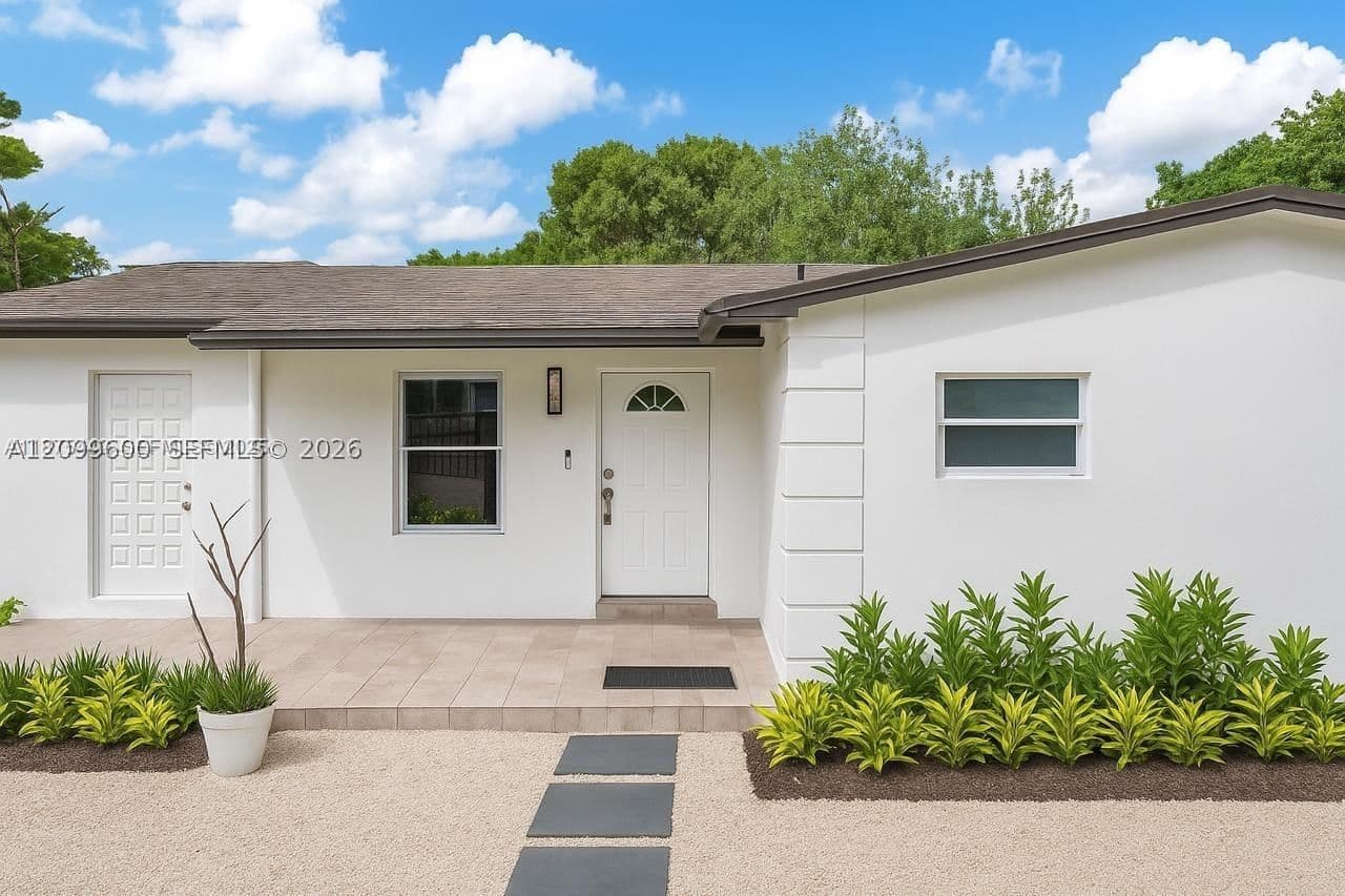 4+1 Müstakil ev — 341 43rd St #0, Miami, FL 33127