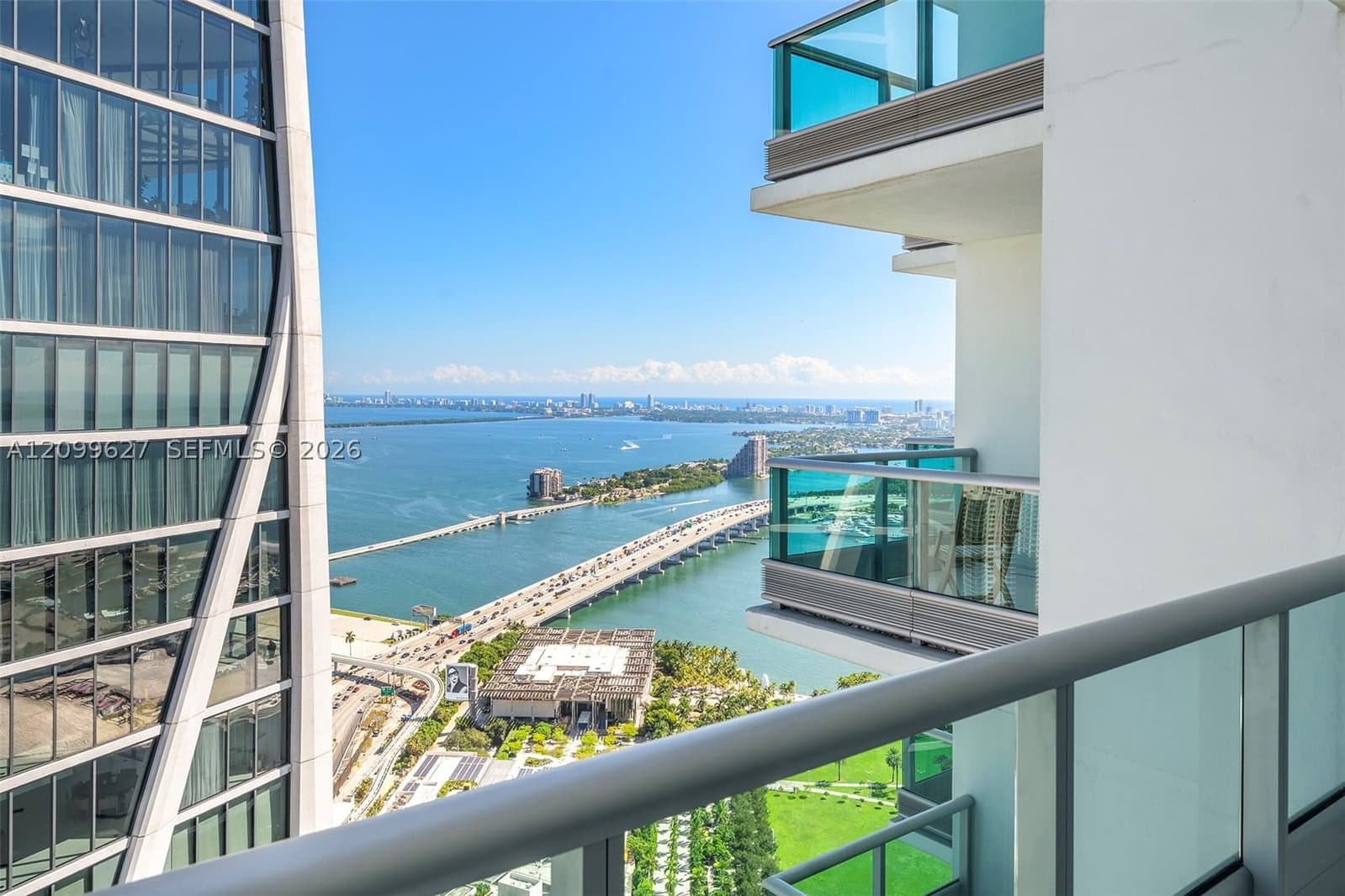 1+1 Condo — 900 Biscayne Blvd #5310, Miami, FL 33132