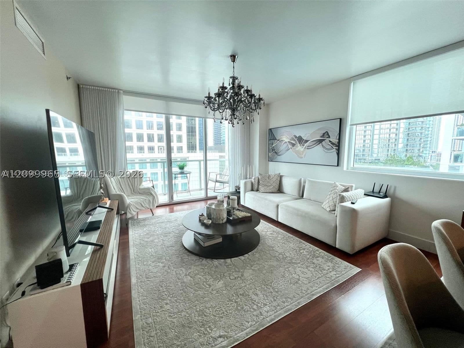 2+1 Condo — 500 Brickell Ave #1410, Miami, FL 33131