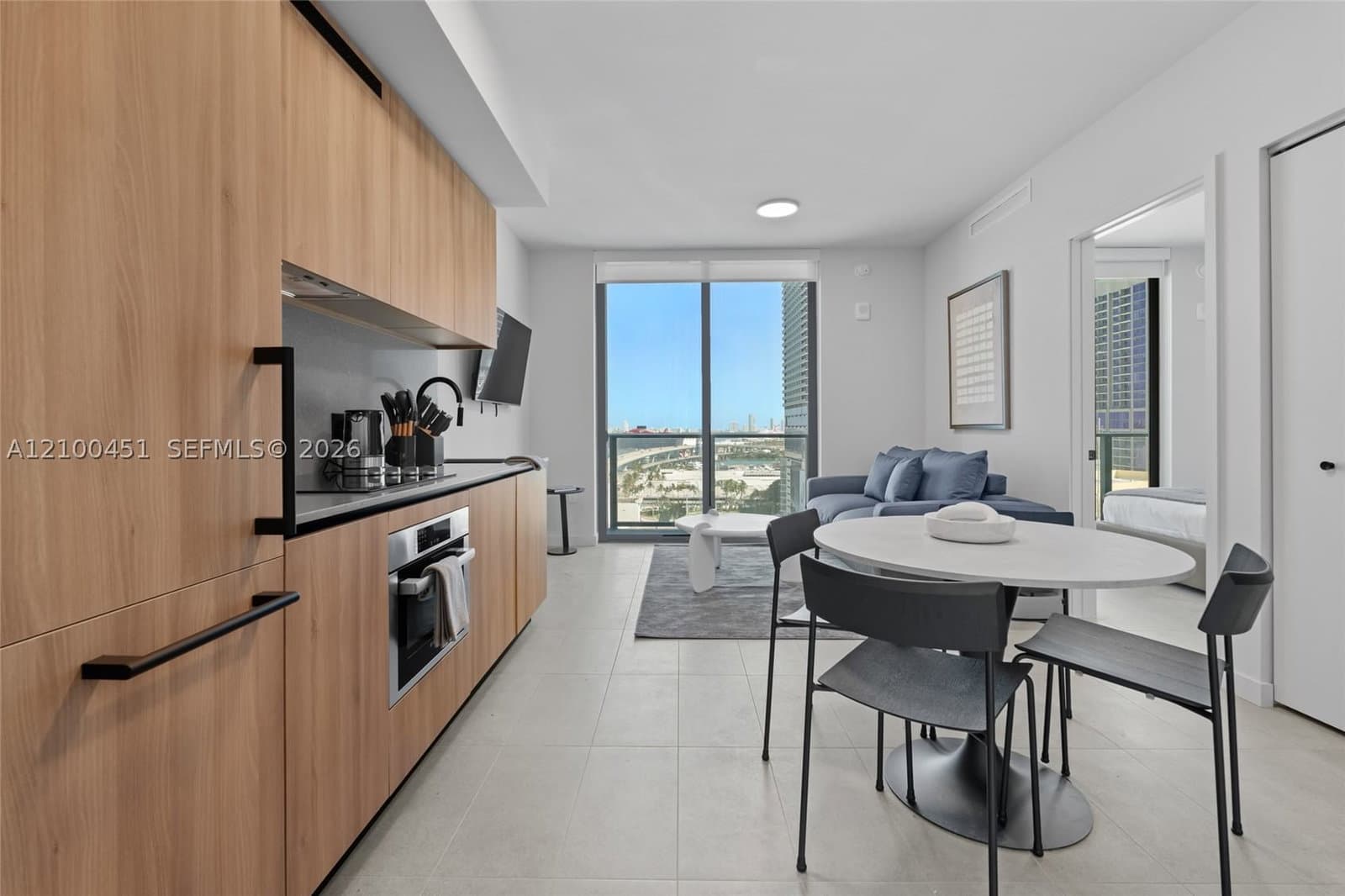 1+1 Condo — 121 5th St #1813, Miami, FL 33132