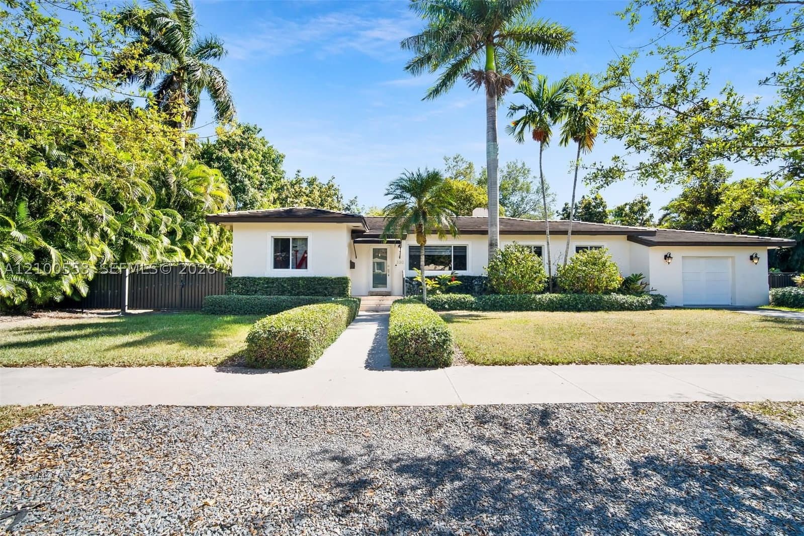 3+1 Müstakil ev — 330 Viscaya Ave, Coral Gables, FL 33134