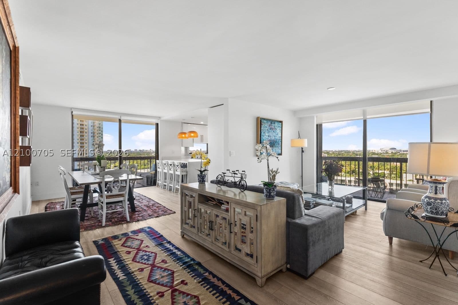 BRICKELL BAY CLUB CONDO — ilan fotoğrafı