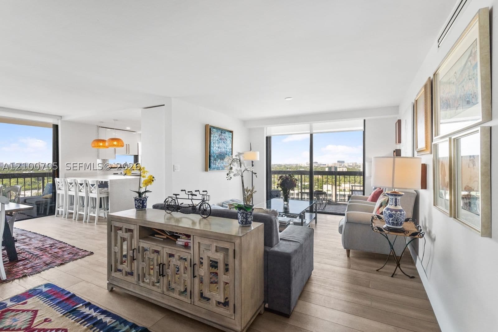 BRICKELL BAY CLUB CONDO — ilan fotoğrafı