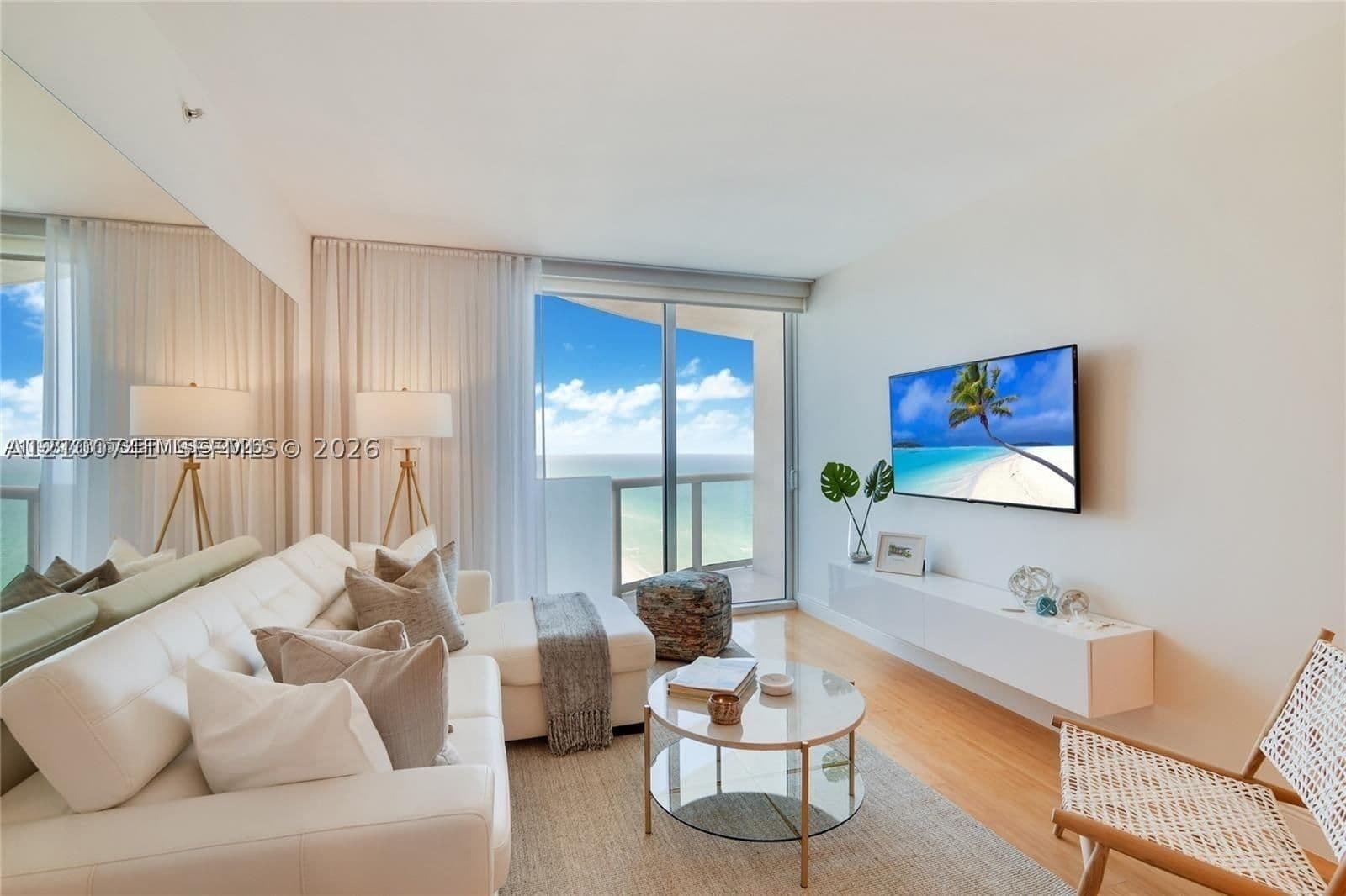 1+1 Condo — 6365 Collins Ave #2810, Miami Beach, FL 33141