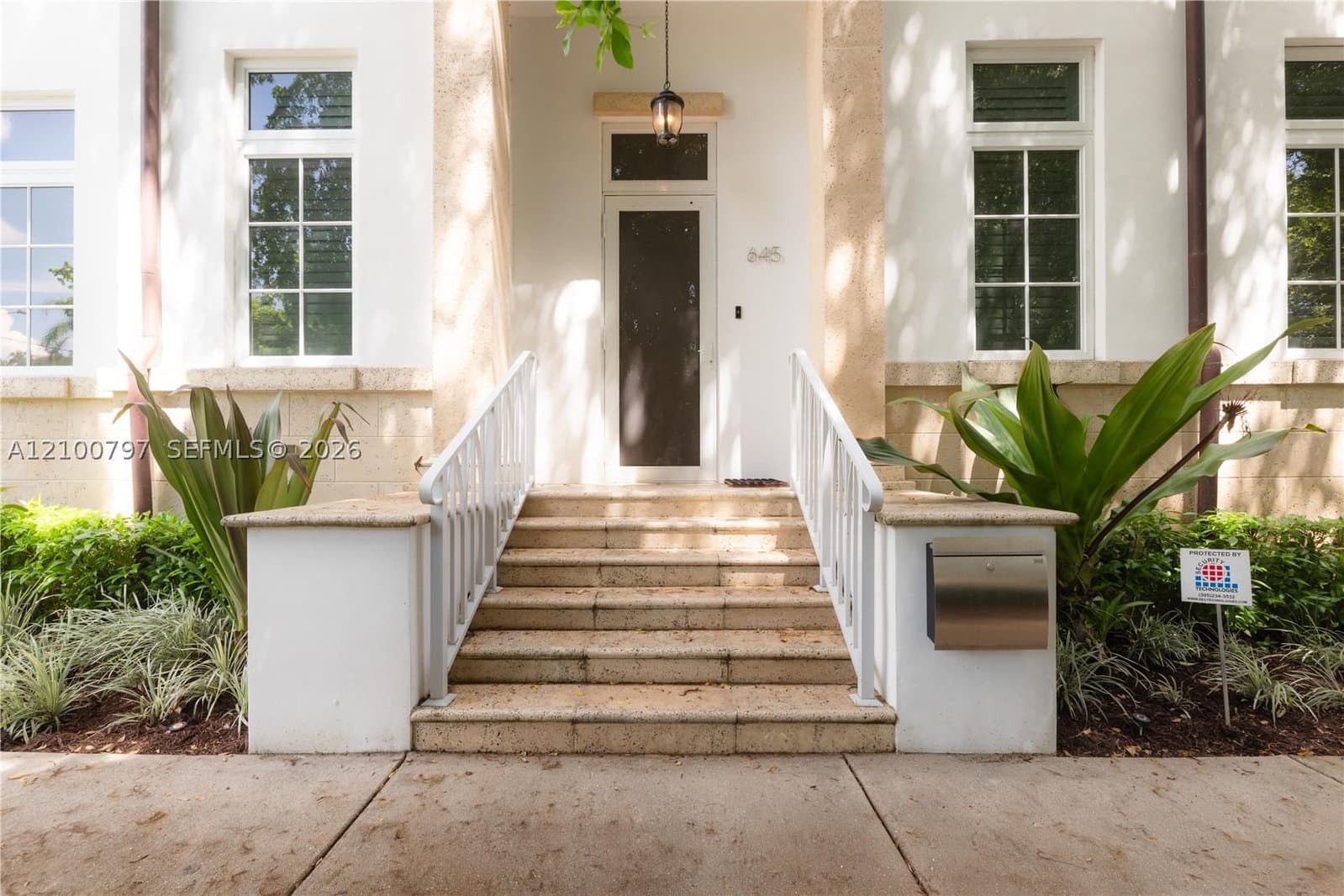 3+1 Townhouse — 645 Santander Ave #2, Coral Gables, FL 33134
