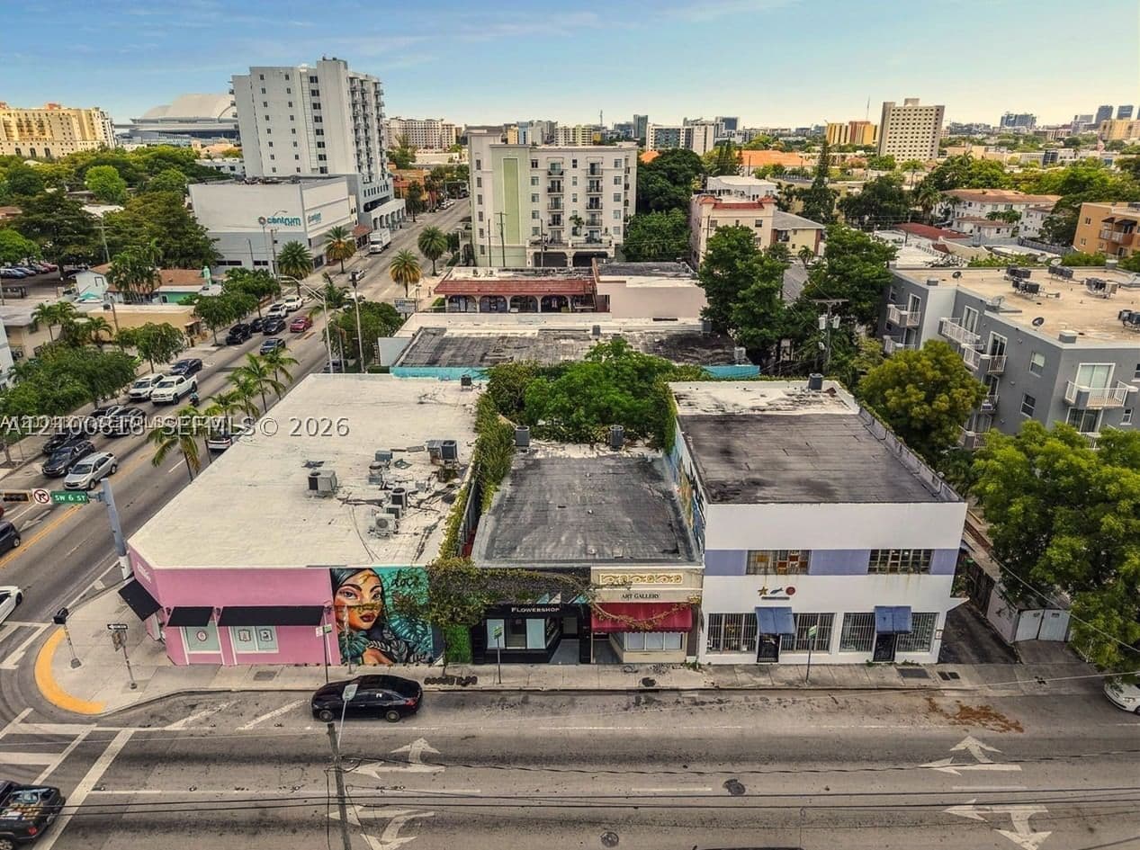 Mülk — 521 12th Ave, Miami, FL 33130