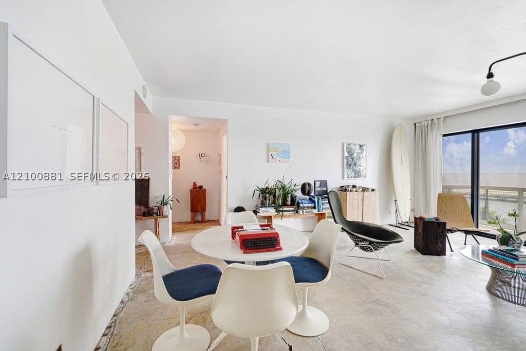 1+1 Condo — 2451 Brickell Ave #6C, Miami, FL 33129