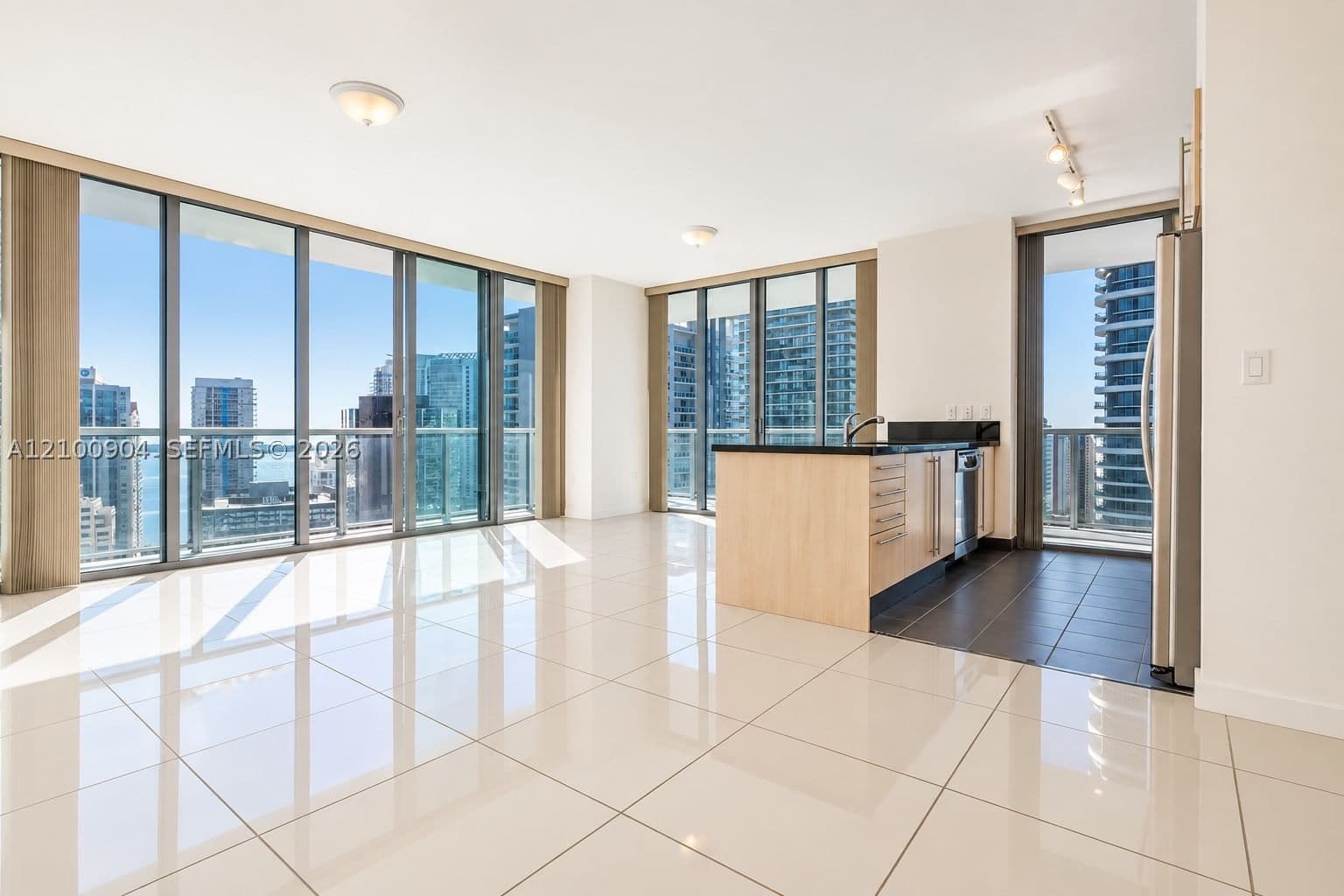 2+1 Condo — 79 12th St #1706-S, Miami, FL 33130