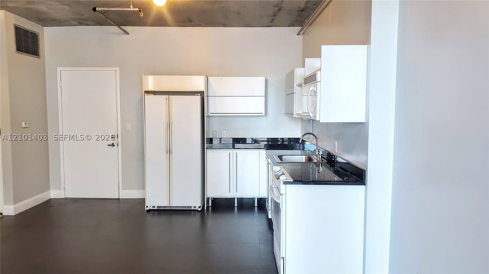 NEO VERTIKA CONDO — ilan fotoğrafı