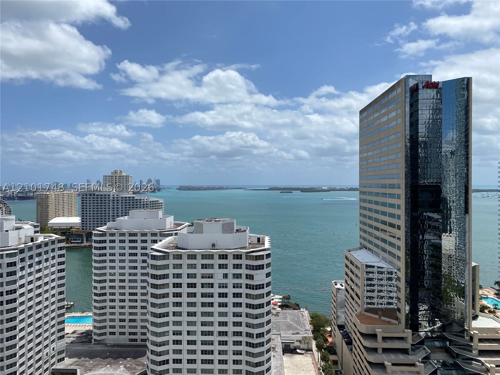 1+1 Condo — 951 Brickell Ave #2508, Miami, FL 33131