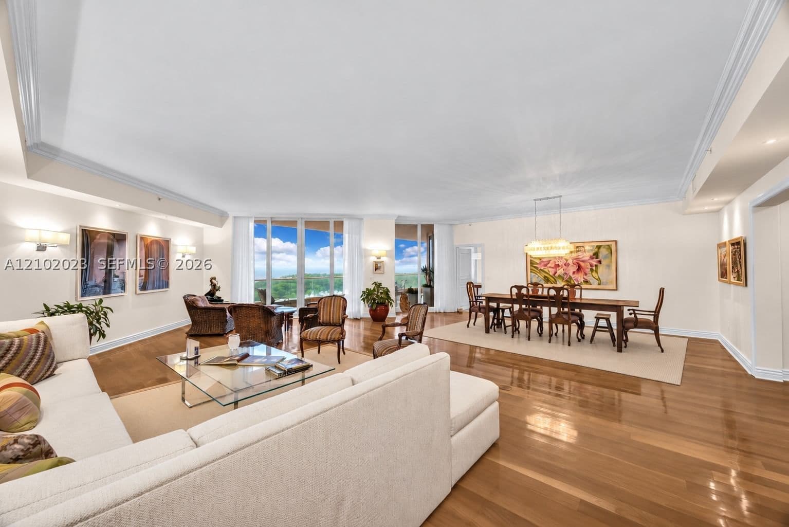 THE GABLES CONDO, Coral Gables