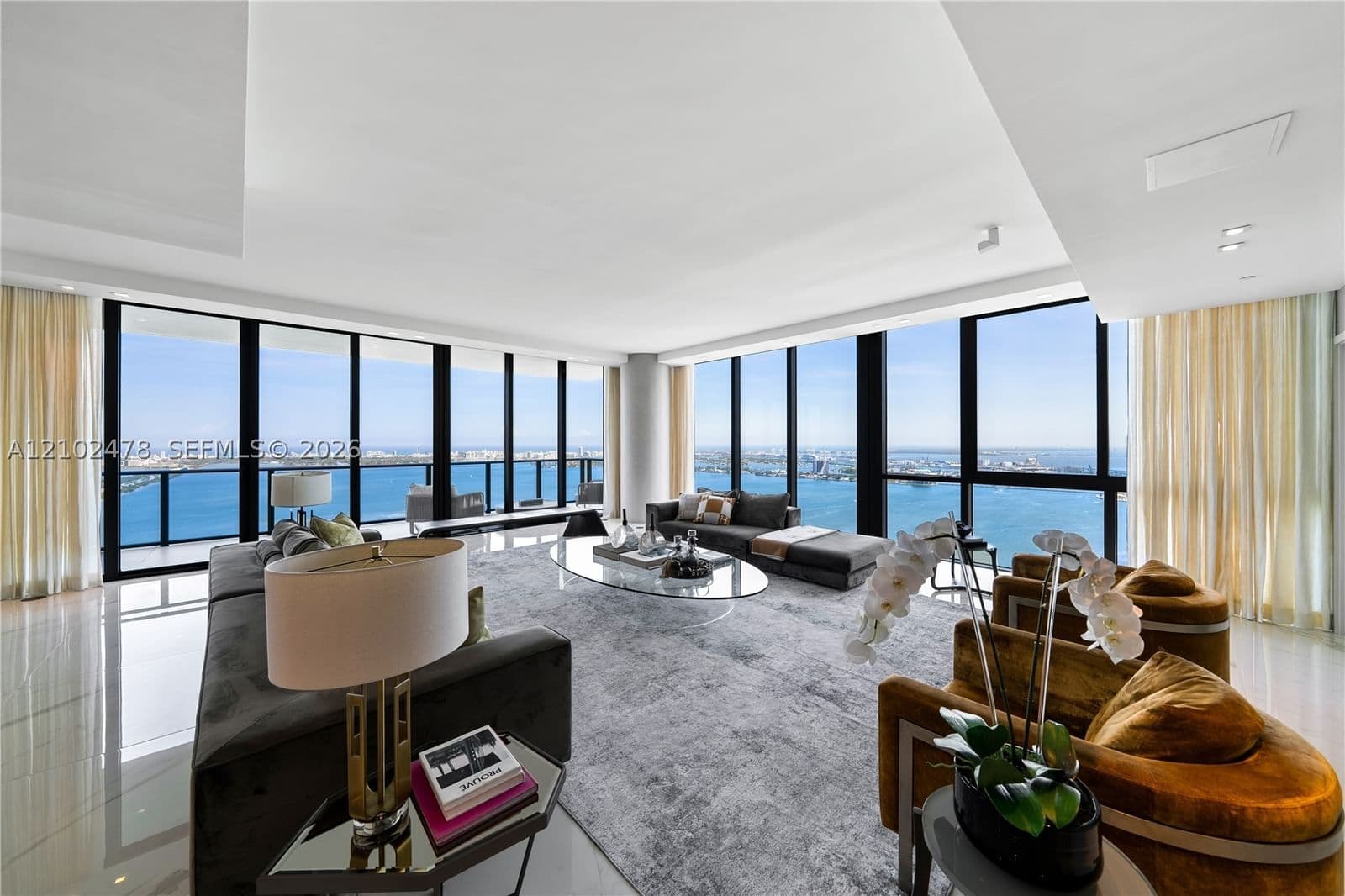 ONE PARAISO CONDO — ilan fotoğrafı