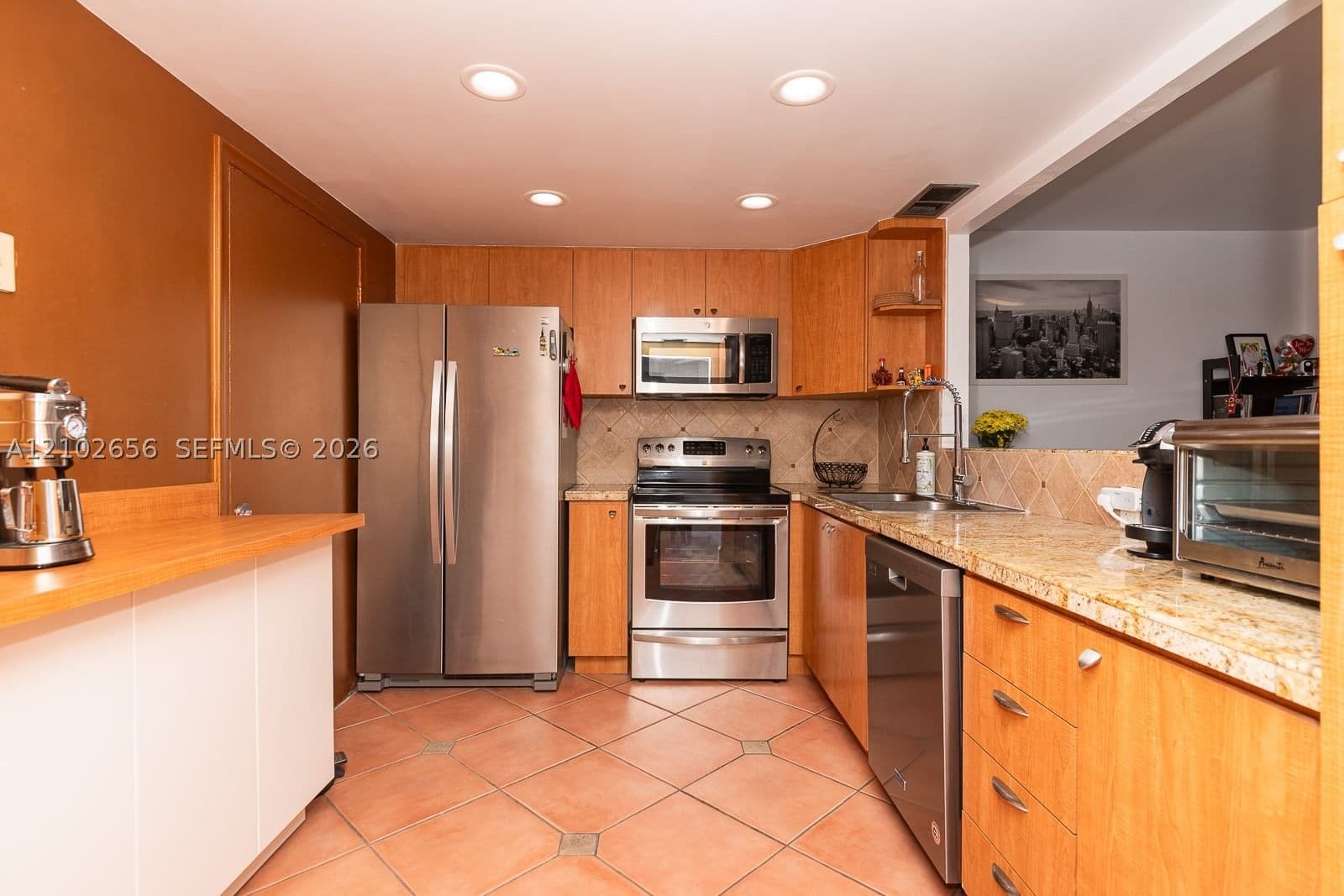 1+1 Condo — 1020 Meridian Ave #314, Miami Beach, FL 33139