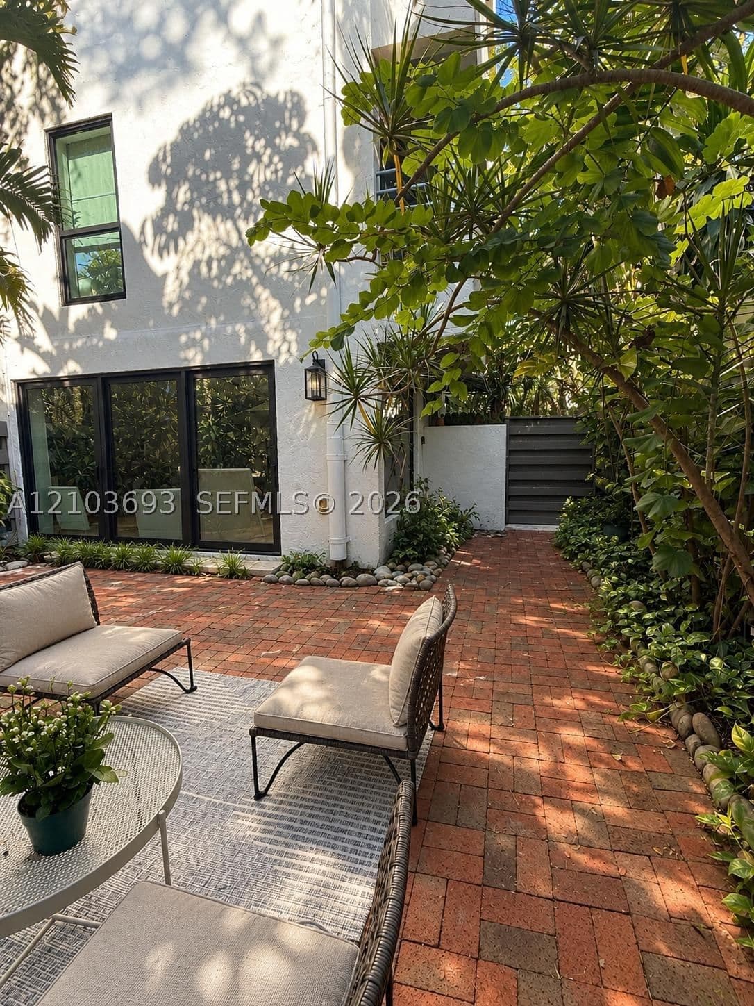 2+1 Townhouse — 3042 27th Ave #8, Miami, FL 33133