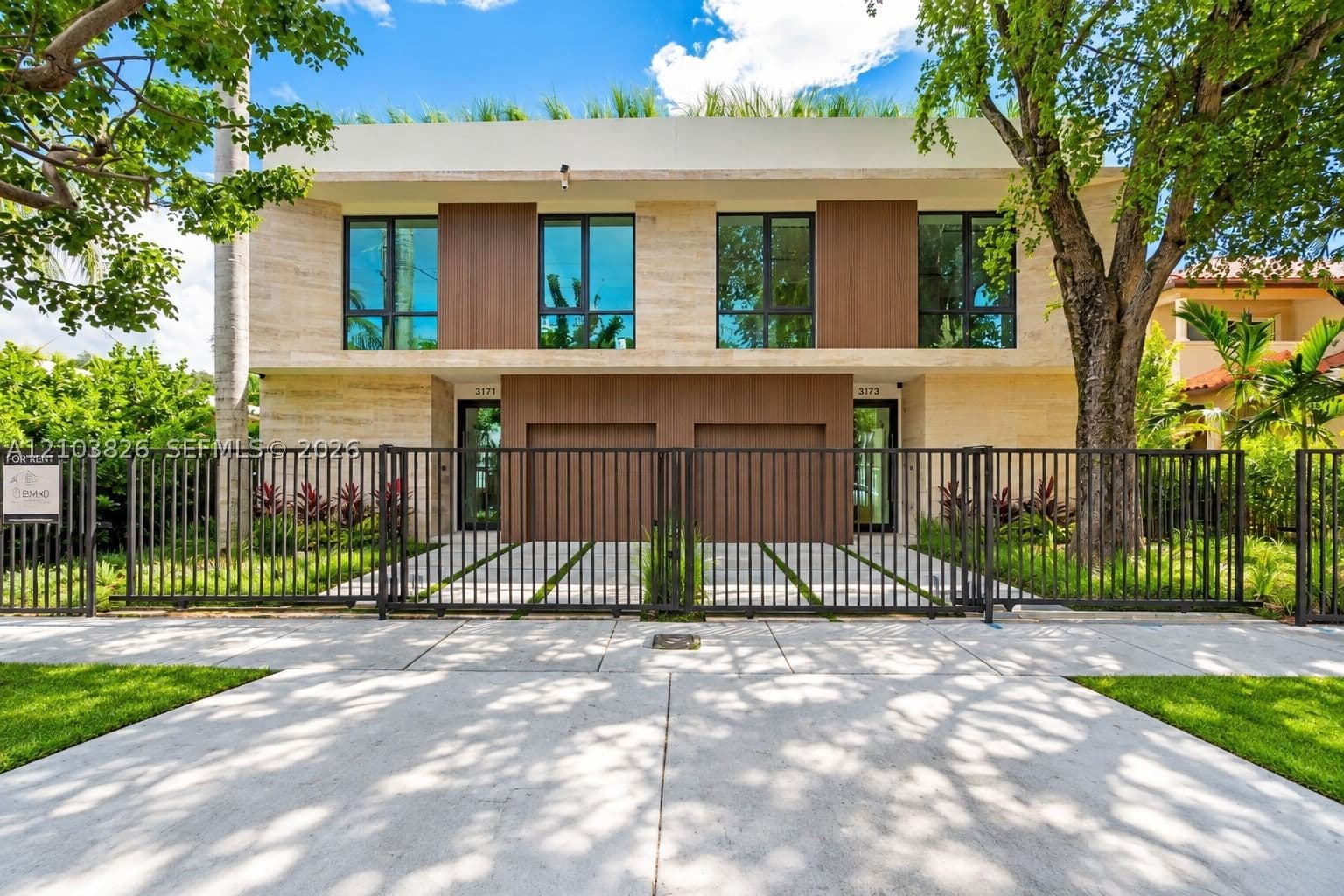 4+1 Townhouse — 3171 matilda st #3173, Coconut Grove, FL 33133