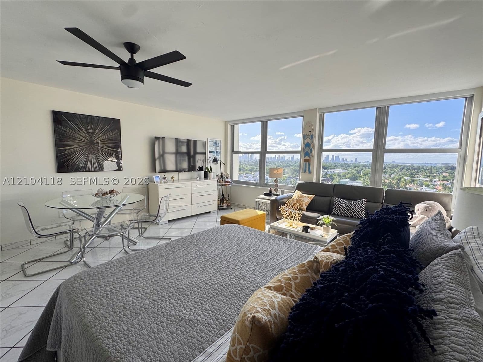 Daire — 2899 Collins Ave #1242, Miami Beach, FL 33140