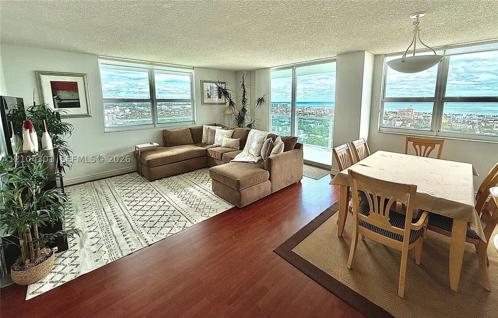 THE FLORIDIAN CONDO — ilan fotoğrafı