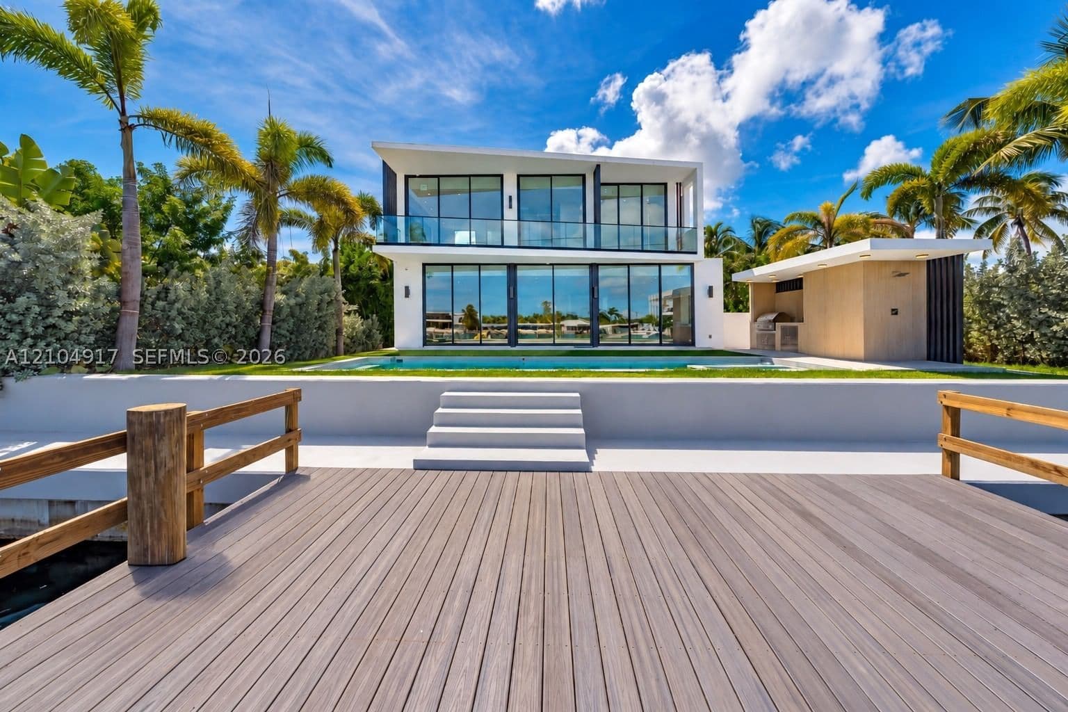 5-bedroom Single-Family Home — 271 Shore Dr, Miami Beach, FL 33141