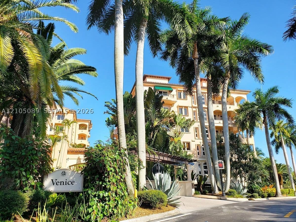 2-bedroom Condo — 13647 Deering Bay Dr #141, Coral Gables, FL 33158