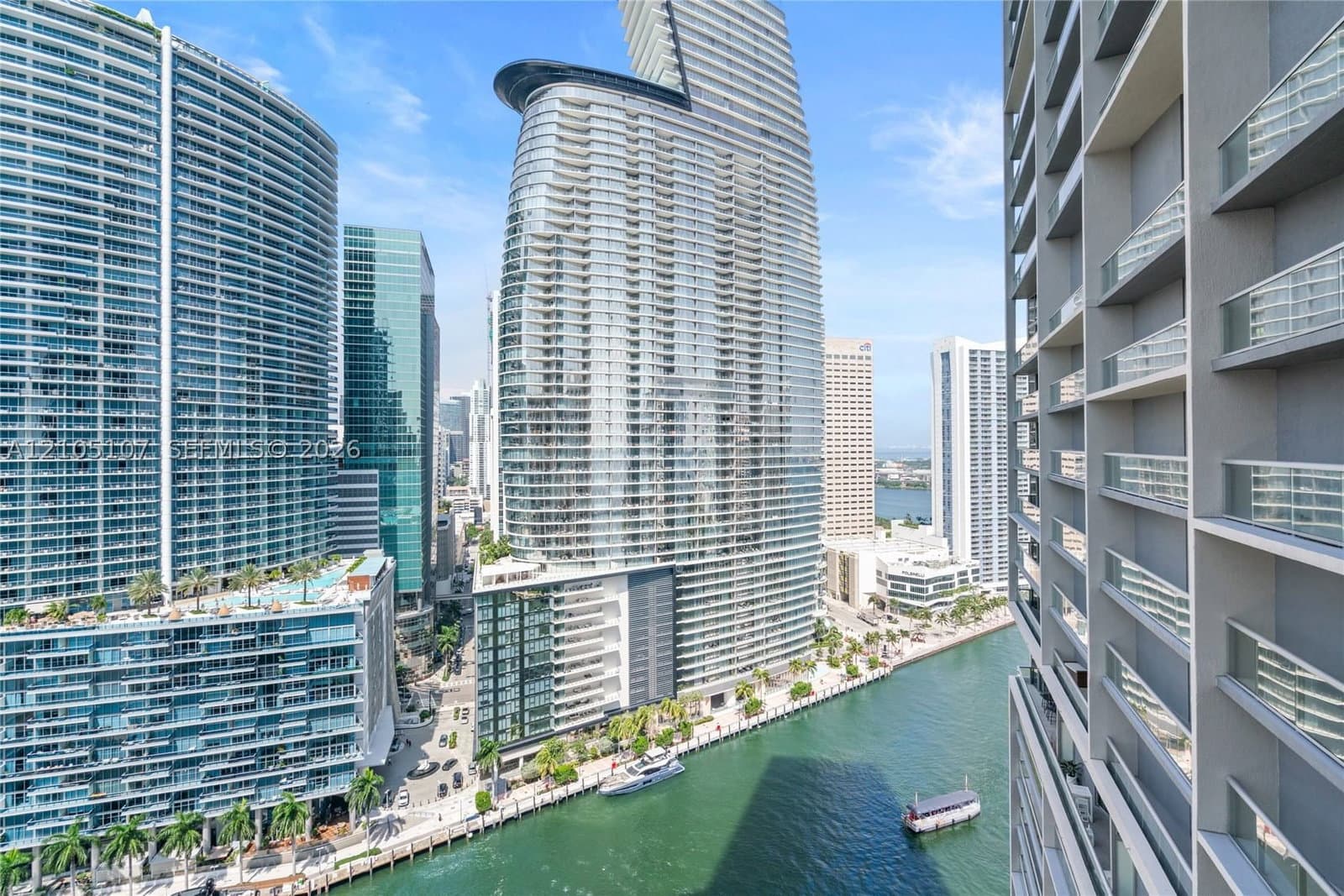Condo — 475 Brickell Ave #2610, Miami, FL 33131