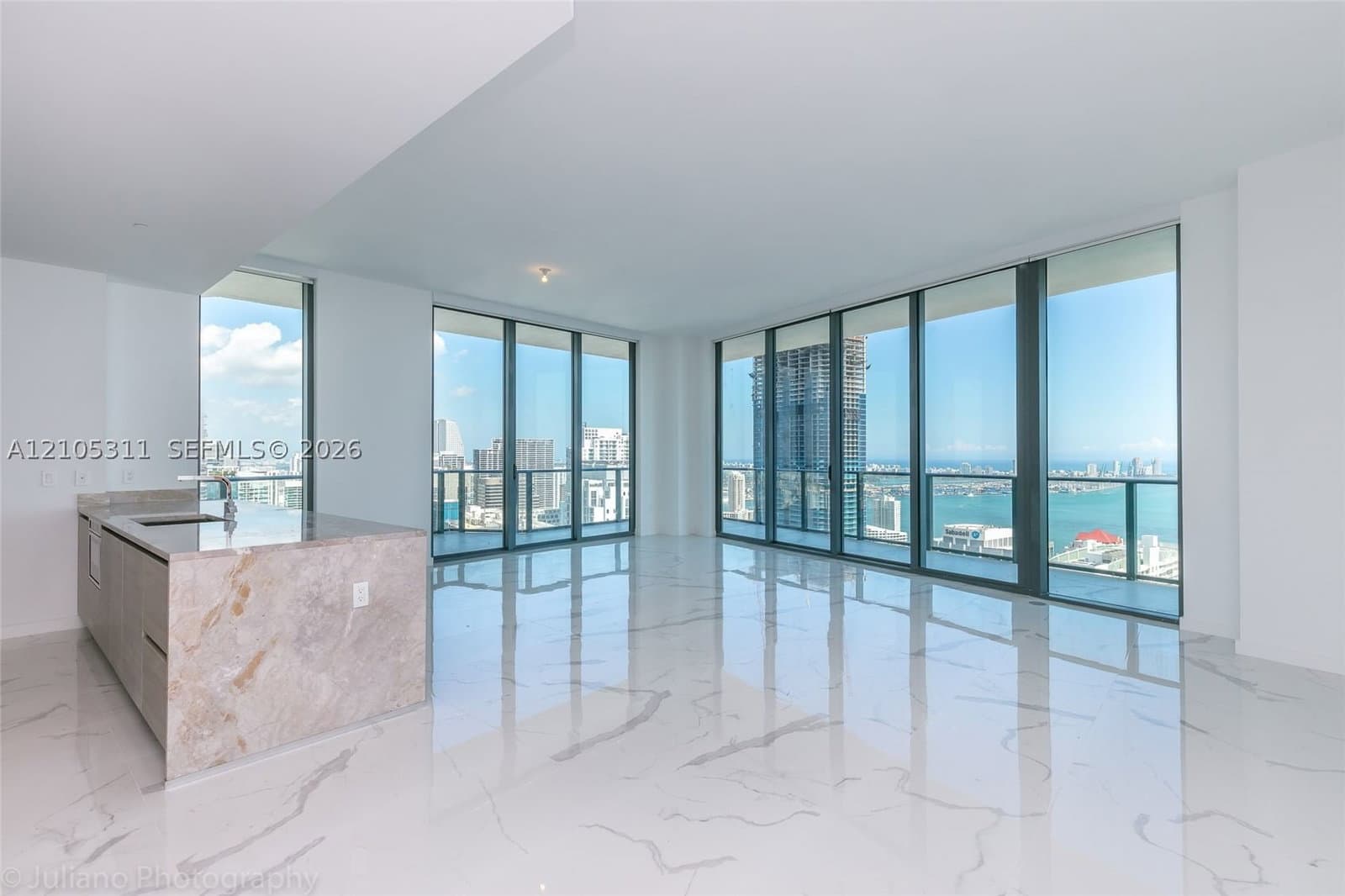 3-bedroom Condo — 1300 Miami Ave #PH5101, Miami, FL 33130