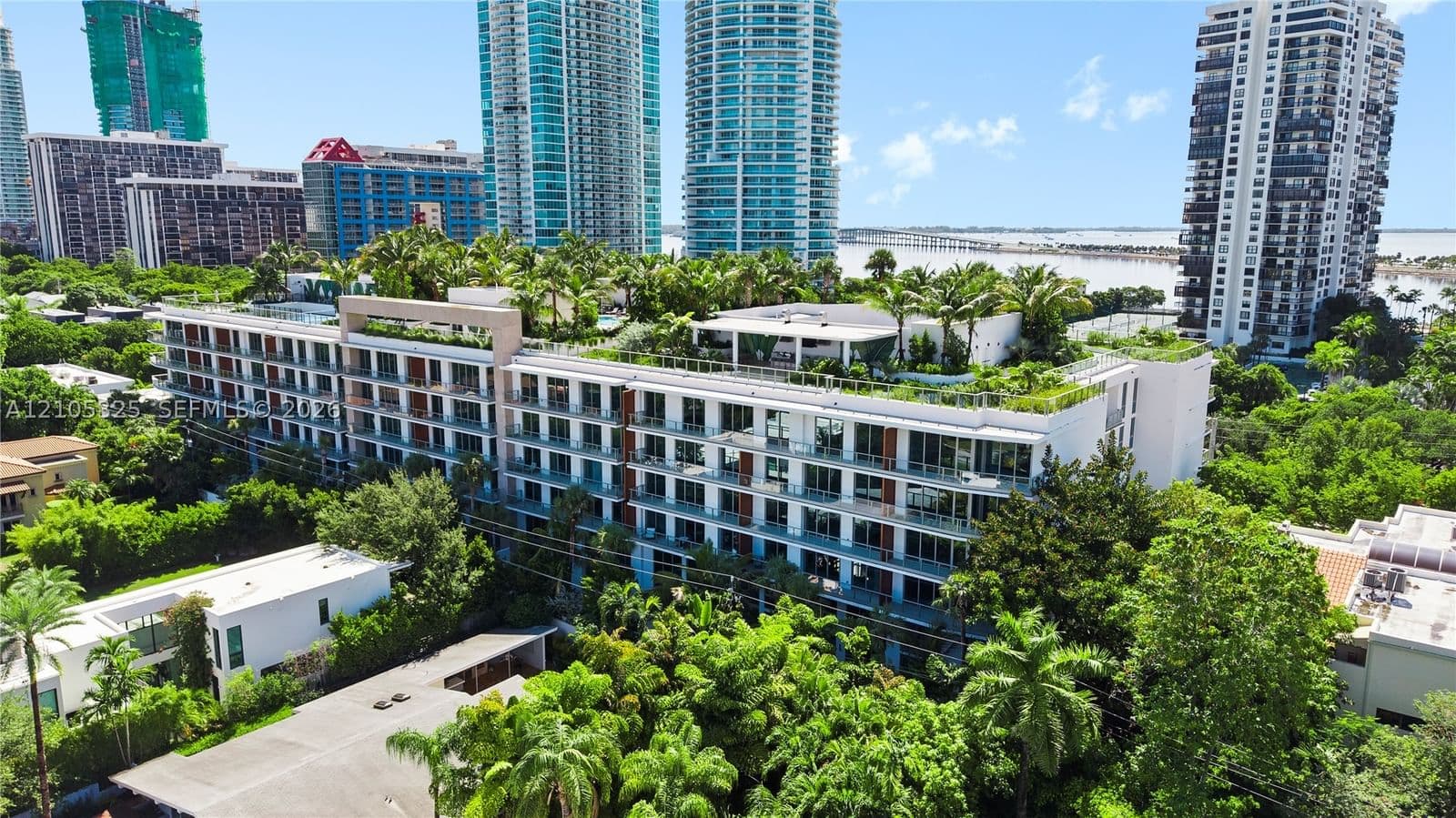 2-bedroom Condo — 2200 Brickell Avenue #422, Miami, FL 33129