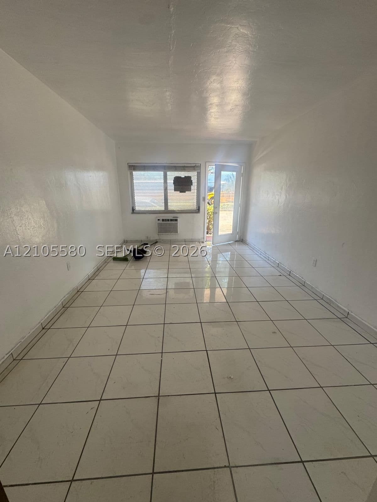 1-bedroom Apartment — 7300 Harding Ave #26, Miami Beach, FL 33141
